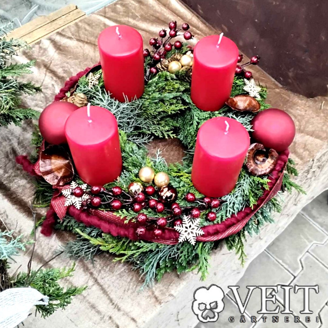 Adventskranz rot